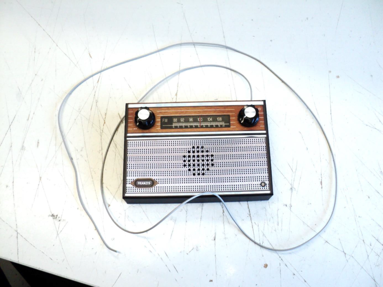 Radiobausatz
